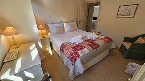 2 bedrooms, iron/ironing board, travel cot, WiFi
