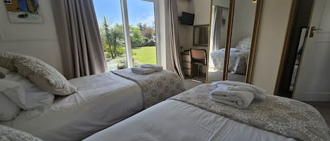 4 bedrooms, iron/ironing board, travel cot, WiFi