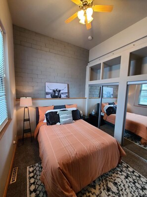 3 chambres, fer et planche à repasser, Wi-Fi, literie fournie