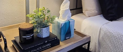 3 habitaciones, tabla de planchar con plancha, wifi y ropa de cama