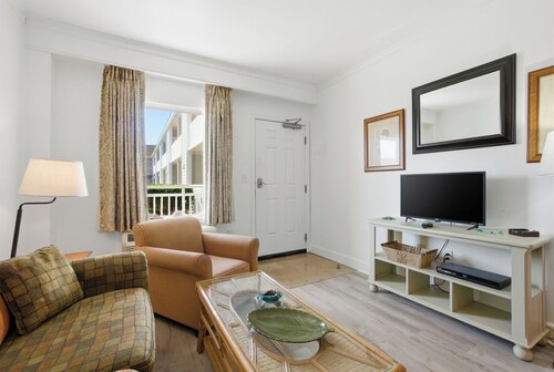 The Hatteras Ketch | 1 Bedroom Near-Beach Condos with Pool Access!