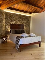 Superior Suite | Soundproofing, iron/ironing board, free WiFi