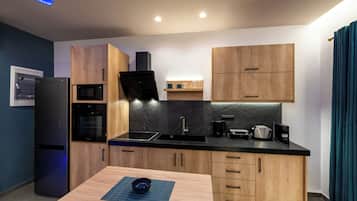 1 bedroom, minibar, individually decorated, individually furnished