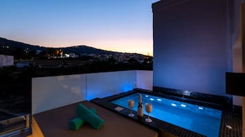 Exclusive Penthouse, Jetted Tub | Exterior