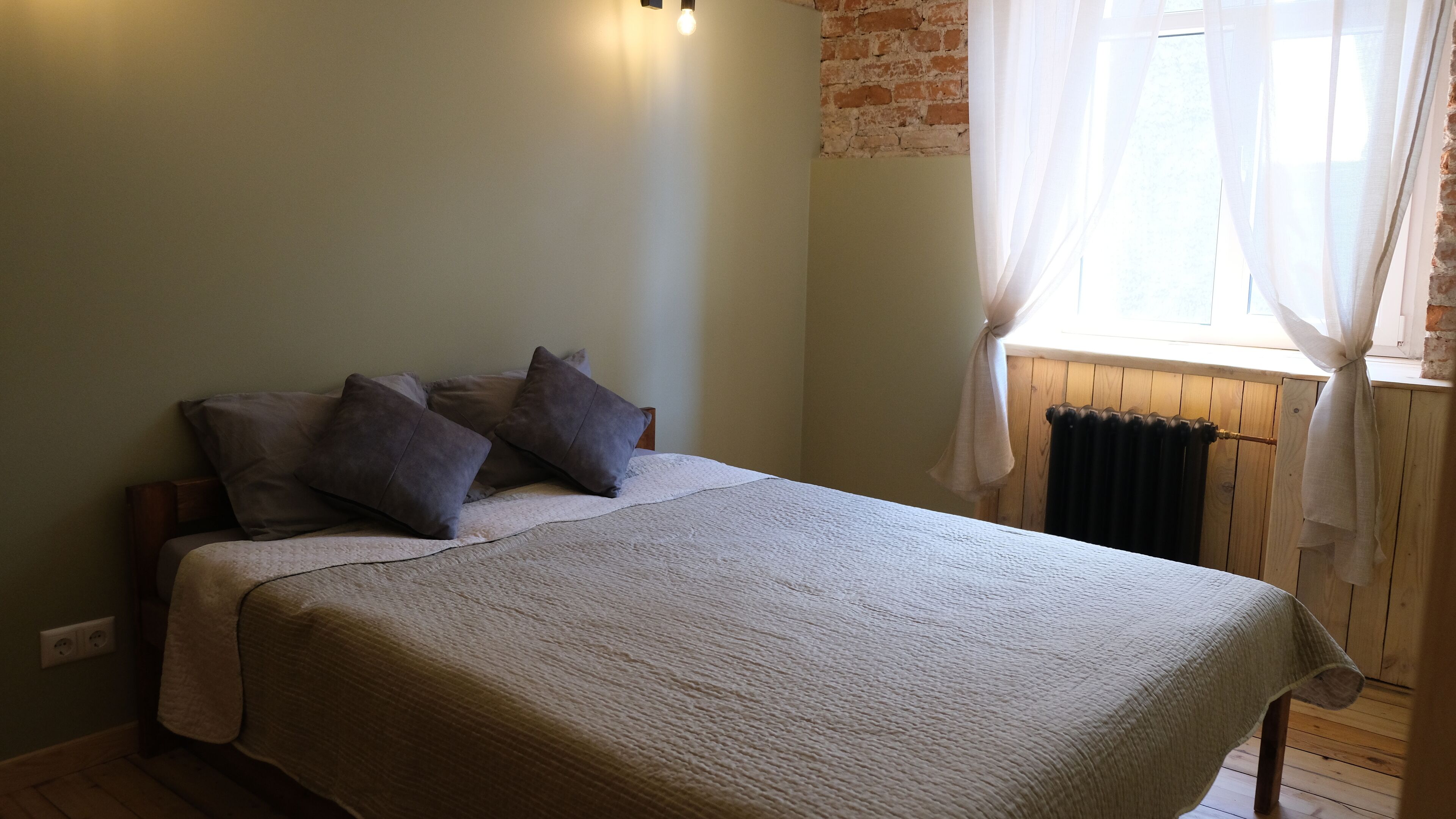 1 室のベッドルーム、WiFi、ベッドシーツ