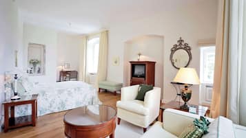 Minibar, in-room safe, blackout drapes, iron/ironing board