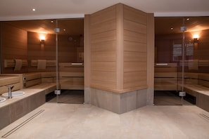 Sauna, hot tub, steam room, body treatments, aromatherapy