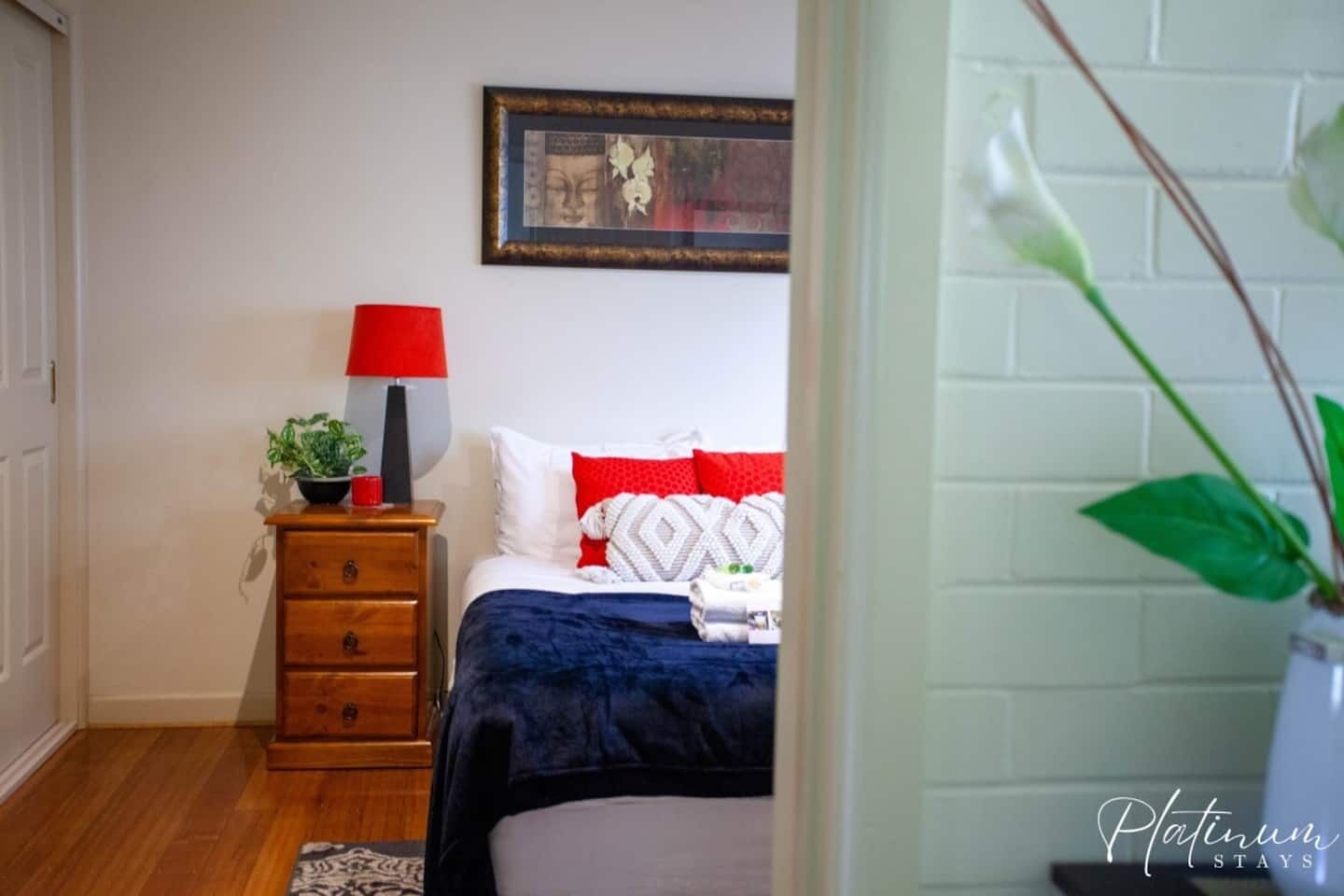 2 bedrooms, iron/ironing board, free WiFi, bed sheets