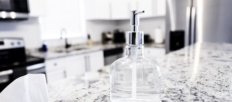 Townhouse w/Pool Near Beach, Airport & Supermarket