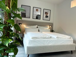 Deluxe-Doppelzimmer | Zimmersafe, individuell dekoriert, individuell eingerichtet
