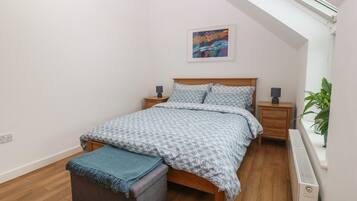 2 bedrooms, individually decorated, individually furnished, free WiFi
