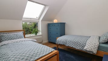 2 bedrooms, individually decorated, individually furnished, free WiFi
