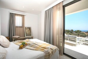2 Schlafzimmer, Zimmersafe, Schreibtisch, Bügeleisen/Bügelbrett