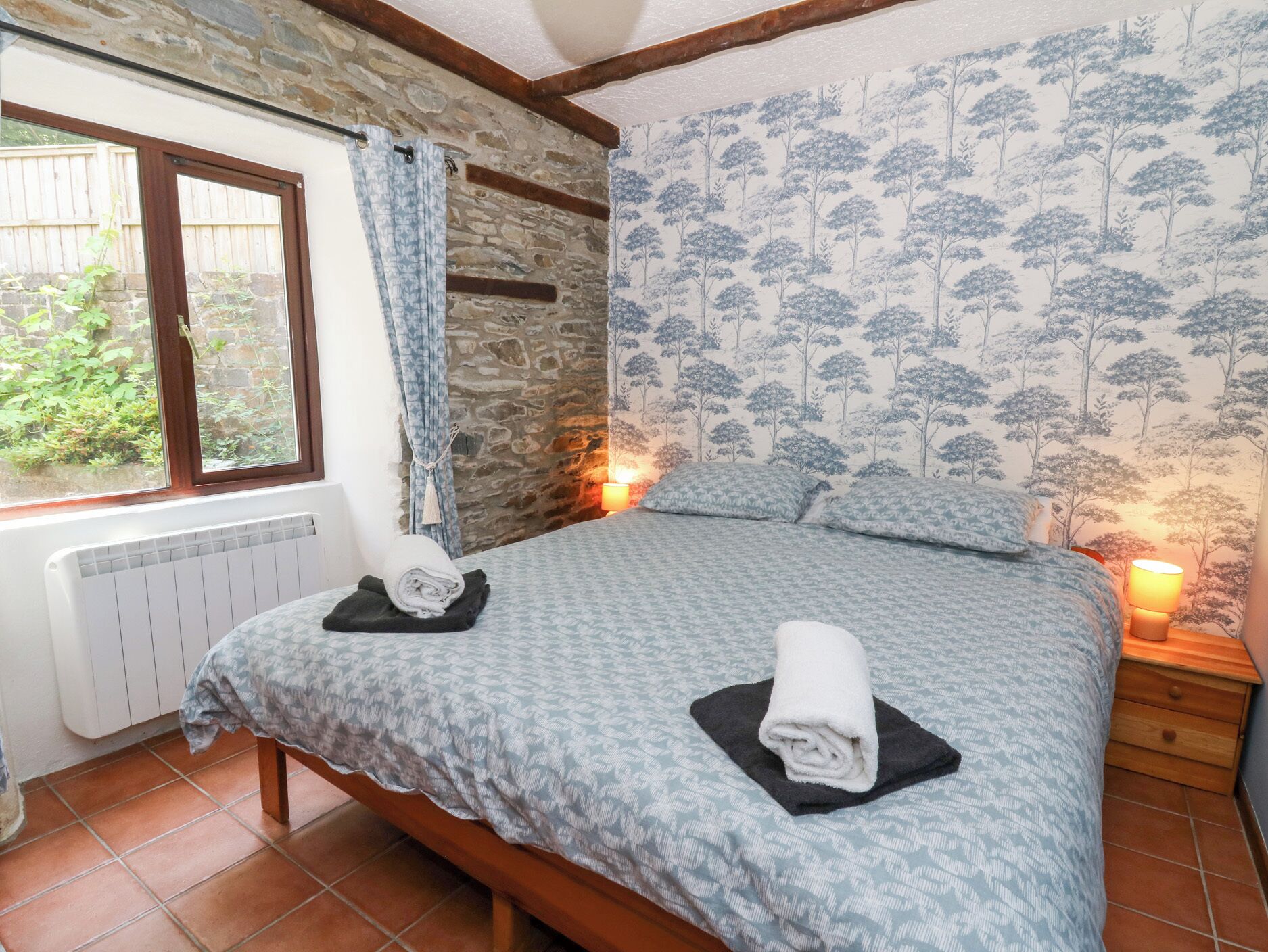 Cottage | 2 bedrooms, individually decorated, individually furnished, free WiFi