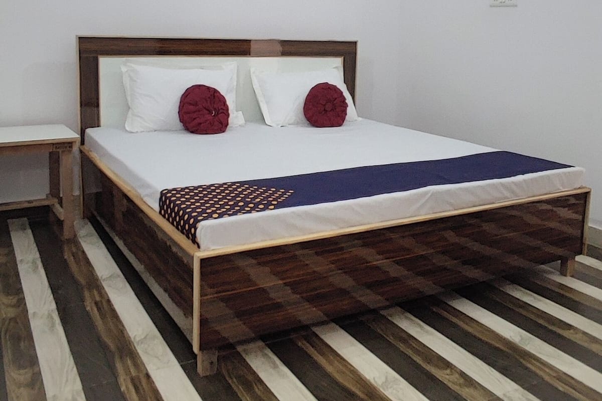 Chambre Double ou avec lits jumeaux | Ameublement personnalisé, bureau, Wi-Fi gratuit, draps fournis