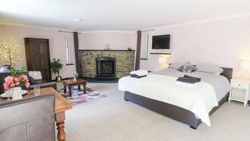 Cottage | 1 bedroom, individually decorated, individually furnished, free WiFi