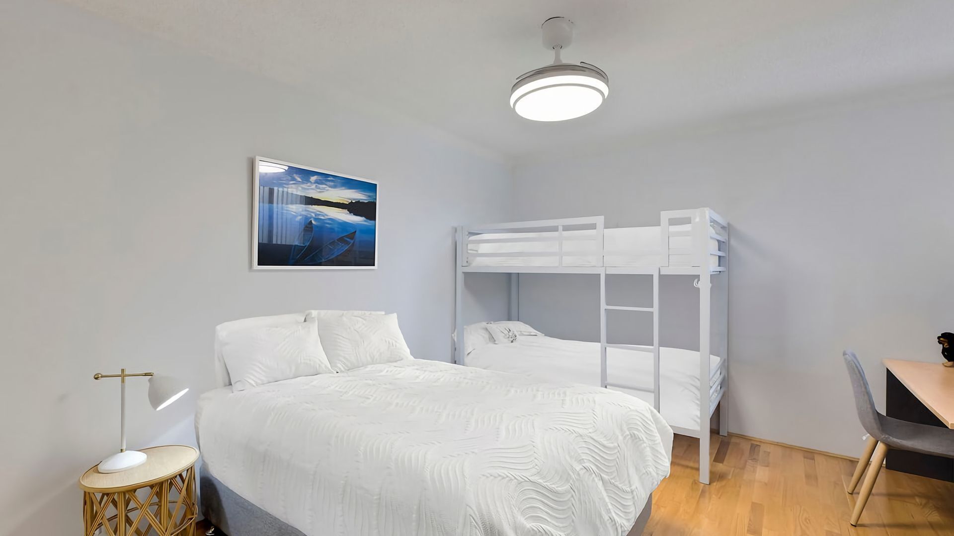 2 Schlafzimmer, Bügeleisen/Bügelbrett, Bettwäsche