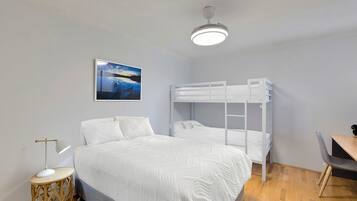 2 Schlafzimmer, Bügeleisen/Bügelbrett, Bettwäsche