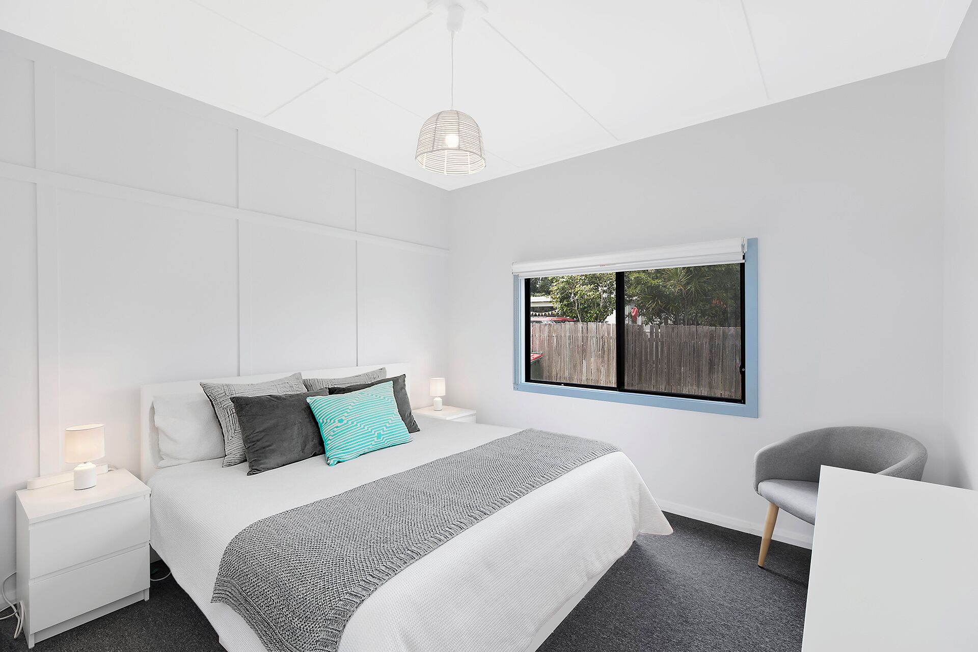 3 bedrooms, iron/ironing board, bed sheets