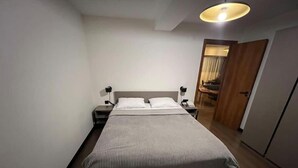 Ảnh chưa phân loại, 4 trong số 6 ảnh, nút