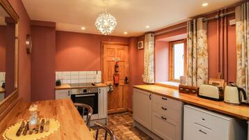 Dụng cụ nấu nướng/bát dĩa/dao nĩa