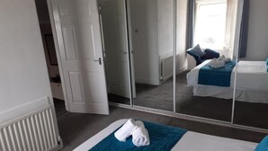 Apartment, 4 Bedrooms, Patio, Garden View - Elmbank House Apartment With Island Views (Berwick-upon-Tweed)