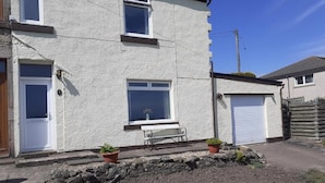 Apartment, 4 Bedrooms, Patio, Garden View | Exterior - Elmbank House Apartment With Island Views (Berwick-upon-Tweed)