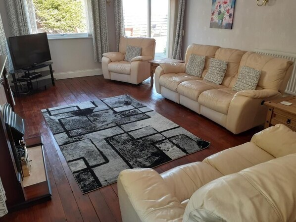 Room amenity - Elmbank House Apartment With Island Views (Berwick-upon-Tweed)