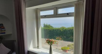 Elmbank House Apartment With Island Views