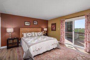 3 bedrooms, free WiFi, bed sheets - Wine Country Villa | Close to Lodi Wine, Old Sacramento, Delta Waterways (Lodi)