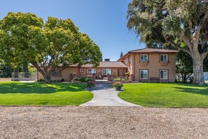 Exterior - Wine Country Villa | Close to Lodi Wine, Old Sacramento, Delta Waterways (Lodi)
