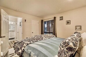 1 多间卧室、旅行婴儿床、免费 WiFi、床单