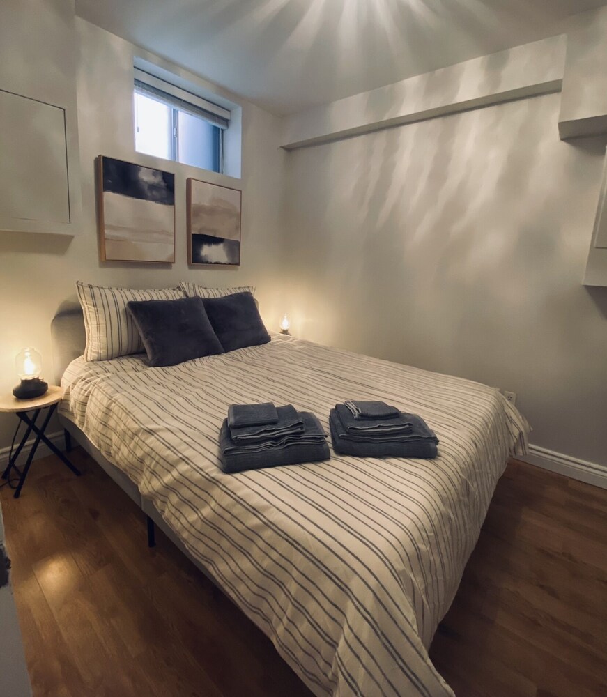 Peaceful garden apartment in the heart of Leslieville/Danforth, fully