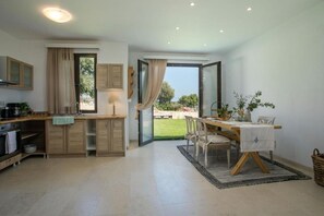 Dining - Cosy Modern new home with sea view! (Afantou Psalidi)