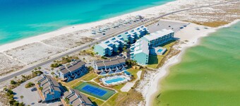 San Deluna #6 | 50 Yards to the Beach + Pool!