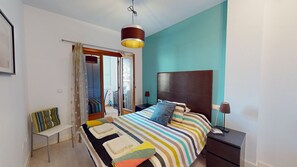 2 slaapkamers, een strijkplank/strijkijzer, gratis wifi, beddengoed