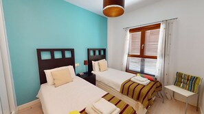 2 bedrooms, iron/ironing board, free WiFi, bed sheets