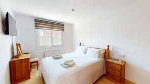 3 camere, ferro/asse da stiro, Wi-Fi gratuito, lenzuola