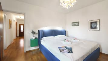 Family Villa, Multiple Bedrooms, Mountainside (Ca' Lidia) | 3 bedrooms, laptop workspace, iron/ironing board, free WiFi