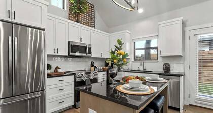 Biskits Hideaway: Romantic Retreat w/Hot-Tub