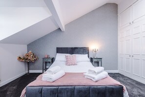 4 bedrooms, free WiFi, bed sheets