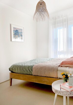 1 bedroom, iron/ironing board, Internet, bed sheets