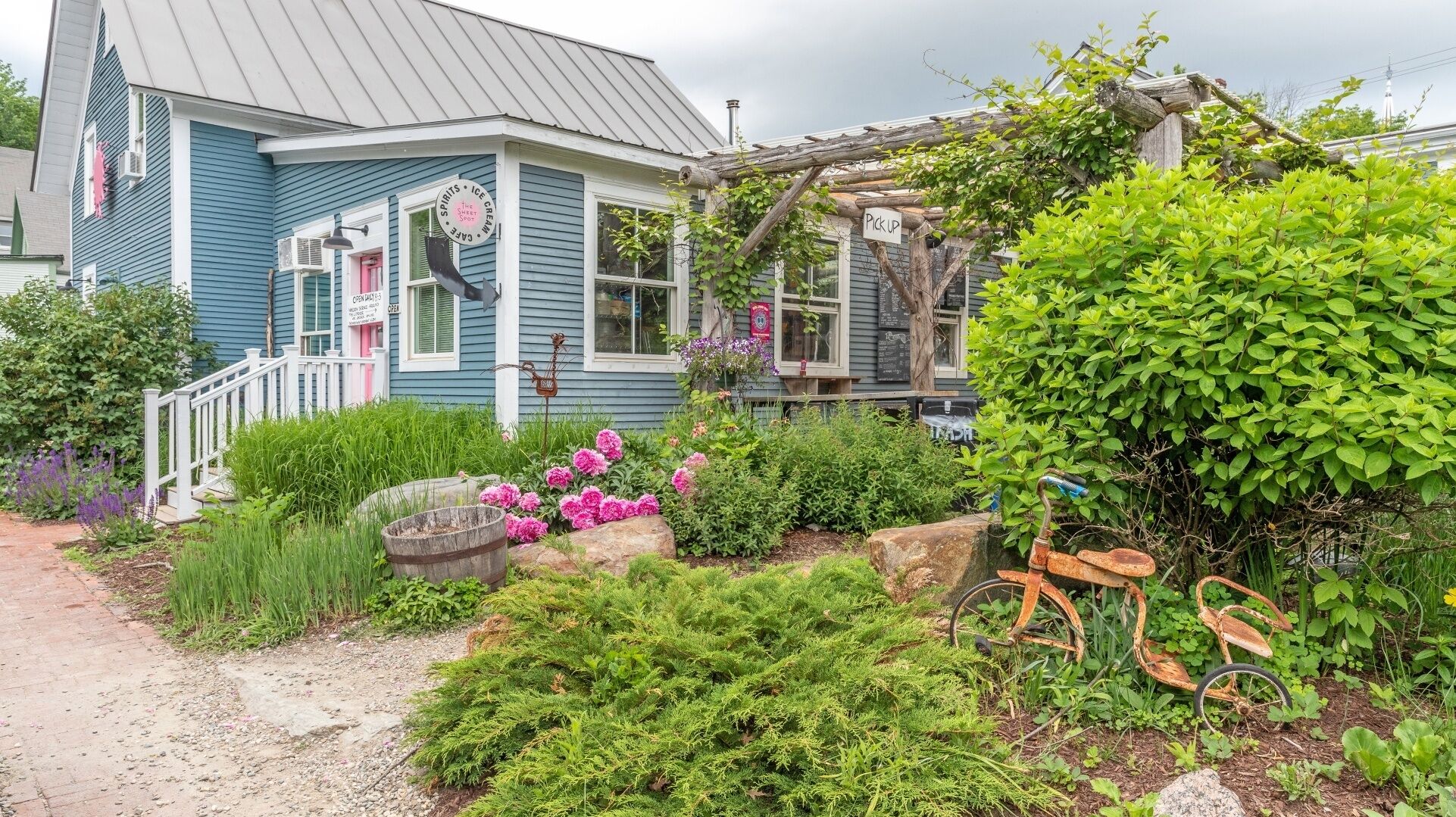 Condo, 3 Bedrooms | Garden