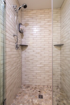 Bathroom - Orsinis At Mad House 3 Bedroom Condo by RedAwning (Warren)
