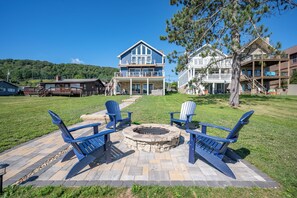 Terrace/patio - Chic Lakefront Retreat w/ Dock, Hot Tub & Fire Pit (McHenry)