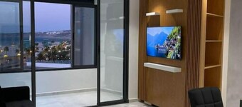 Appartement de Luxe Avec vue sur mer à Malabata