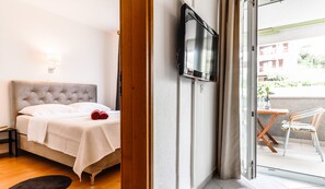 1 quarto, Wi-Fi de cortesia, roupa de cama