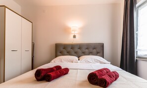 1 quarto, Wi-Fi de cortesia, roupa de cama