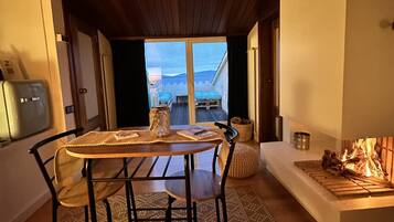 Deluxe suite | 1 slaapkamer, een gratis minibar, individueel gedecoreerd