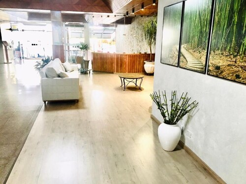 GoldMen Select Maringá